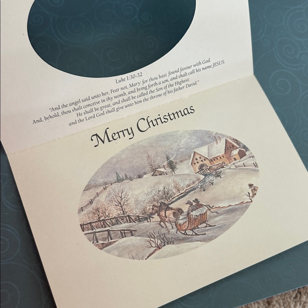 8 Christmas Greeting Cards (no envelopes included) - Picture 16 of 17